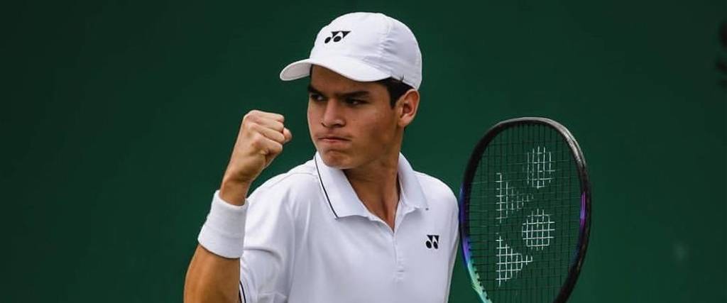 El tenista nacional, de 18 años, está disputando el torneo de Wimbledon en la modalidad dobles.