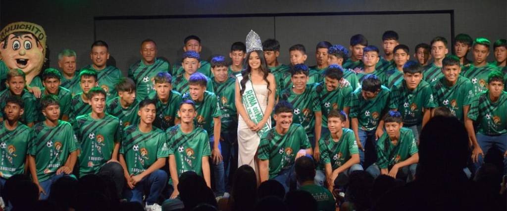 Este es el equipo que participará del Mundialito junto a la reina del torneo, Isabella Campos.