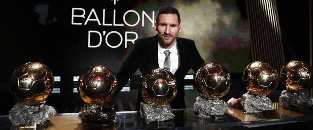 El argentino Lionel Messi es el jugador que más Balones de Oro tiene en la historia con siete trofeos.