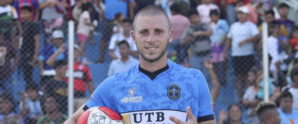 El delantero argentino le anotó un hat-trick al Tigre en la goleada de San Antonio de Bulo Bulo.