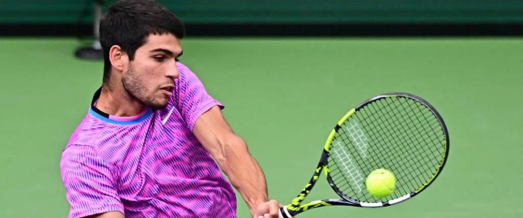 El español Alcaraz logró por segunda vez consecutiva el título del torneo de Indian Wells, en Estados Unidos