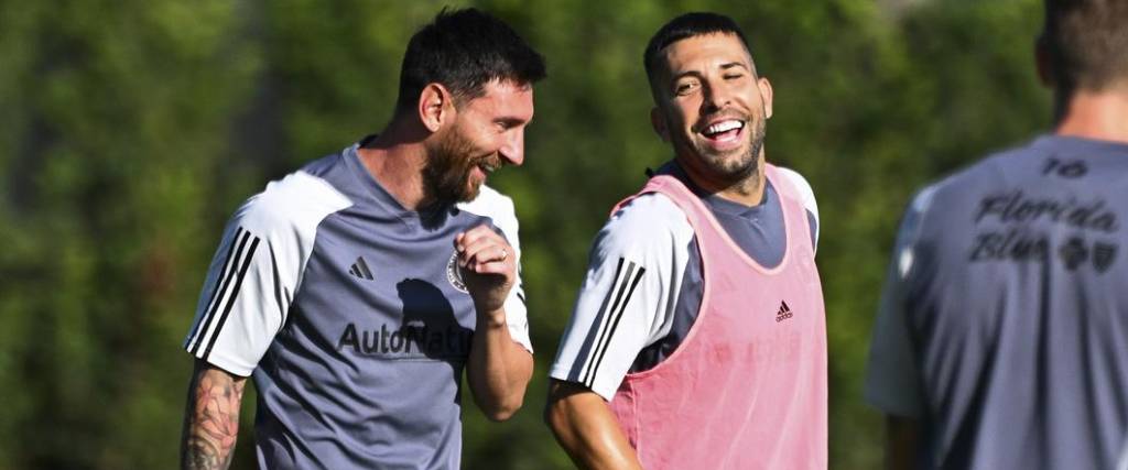 El delantero argentino podría estar acompañado de Jordi Alba, uno de sus socios preferidos en el Barcelona.