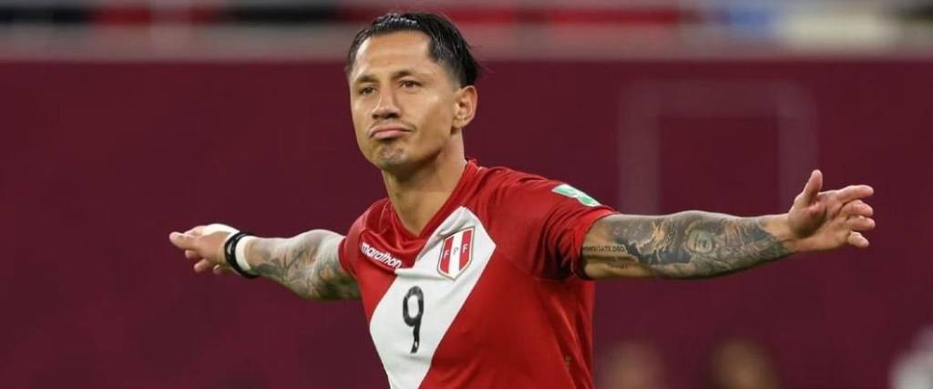 El delantero del Cagliari de Italia volverá a ser tomado en cuenta en la selección peruana.