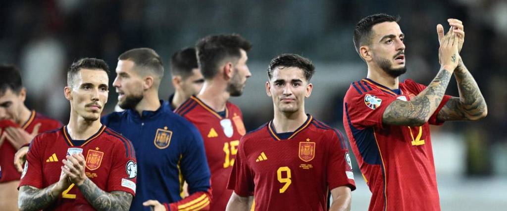 Los jugadores de la Roja lograron un nuevo triunfo para asegurar el primer lugar del Grupo A.