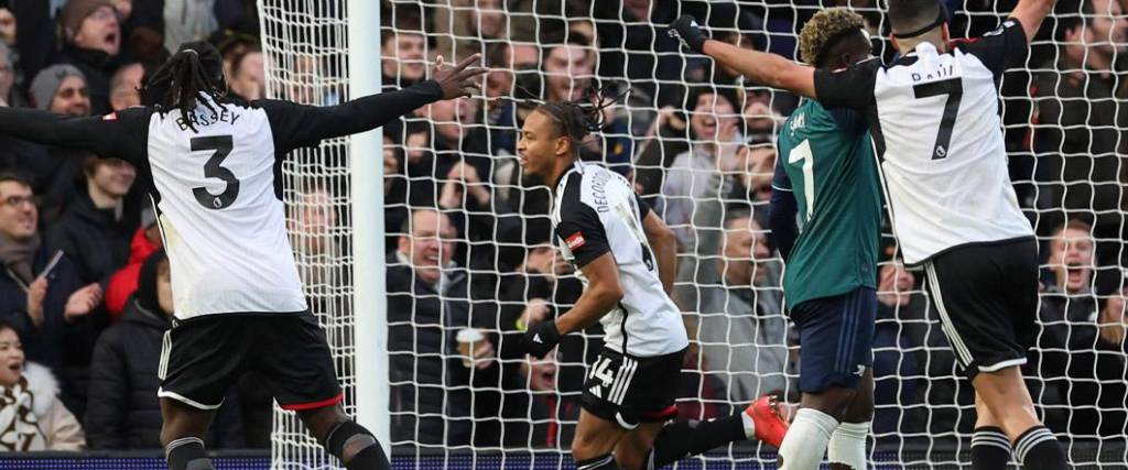 El delantero Decordova-Reid anotó el tanto del triunfo para el Fulham en el duelo con los ‘Gunners’.