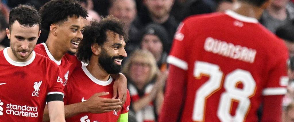 El egipcio Mohamed Salah cerró la goleada para el Liverpool en condición de local.