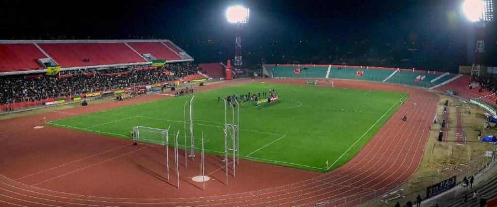 El estadio IV Centenario es el casa de Real Tomayapo en la División Profesional.