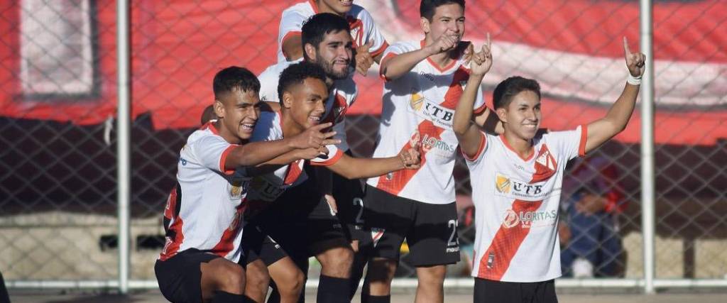 El equipo millonario logró una ventaja de cuatro goles que será difícil de remontar por parte de Royal Pari.