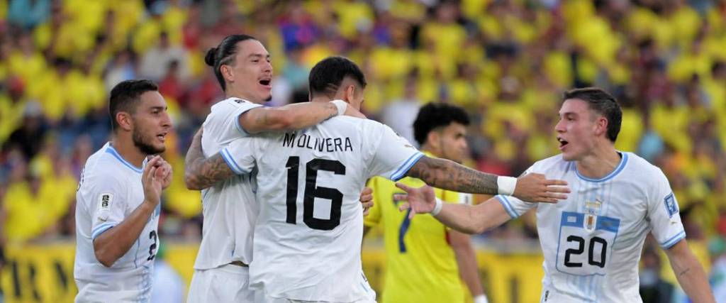 El delantero del Liverpool, Darwin Núñez, anotó el tanto del empate entre Colombia y Uruguay.