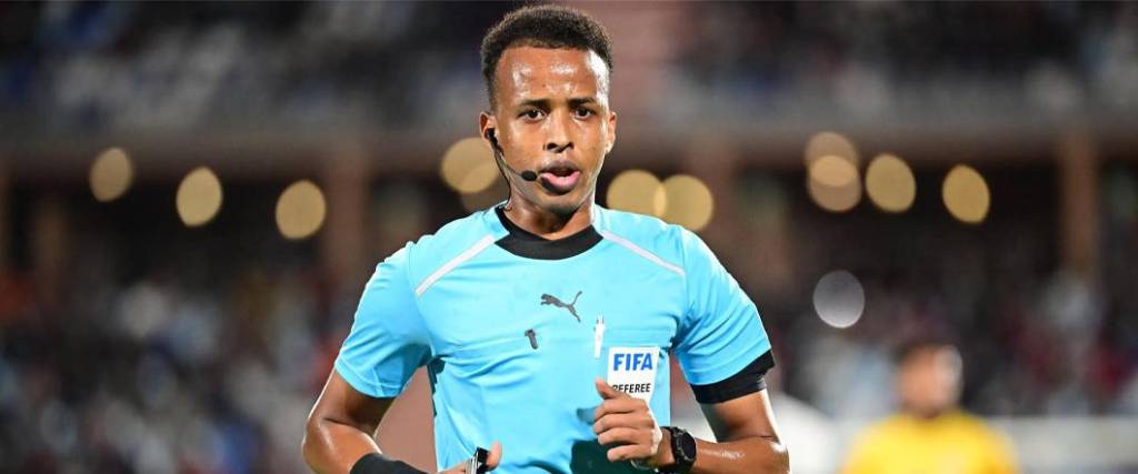 El juez somalí Omar Abdulkadir Artan fue expulsado EEUU y no podrá dirigir los partidos del Mundial.