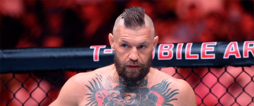 McGregor regresa después de cinco años y termina con una lesión tras el combate