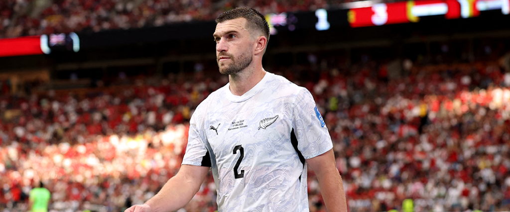 El defensor neozelandés Tim Payne arribó este domingo a Paraguay para incorporarse a Olimpia