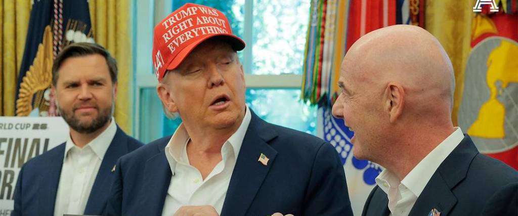 El presidente de Estados Unidos cuestionó los precios de las entradas para el primer partido de su selección.