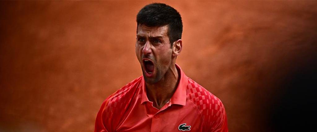 Djokovic festeja el título en Roland Garros 