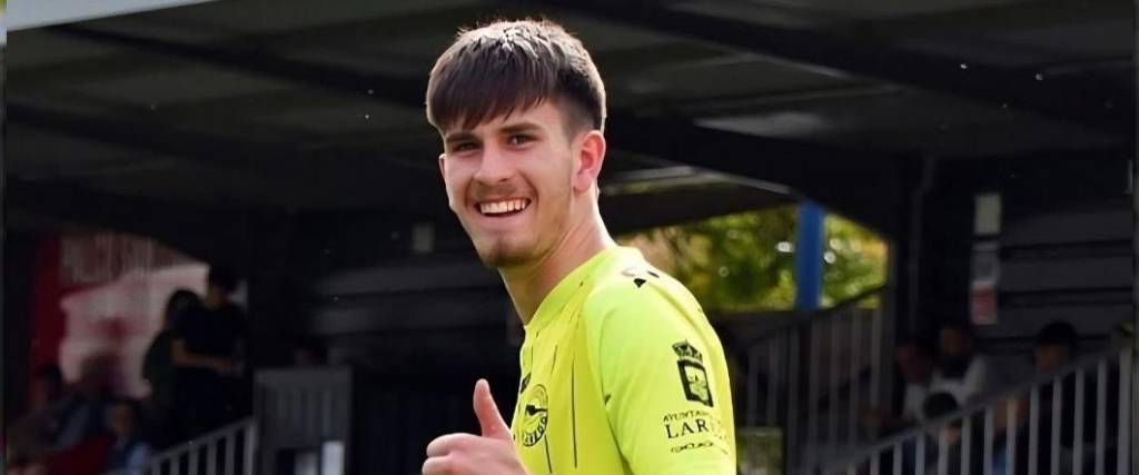 Raúl Ramírez, portero del Club Deportivo Colindres (Cantabria),