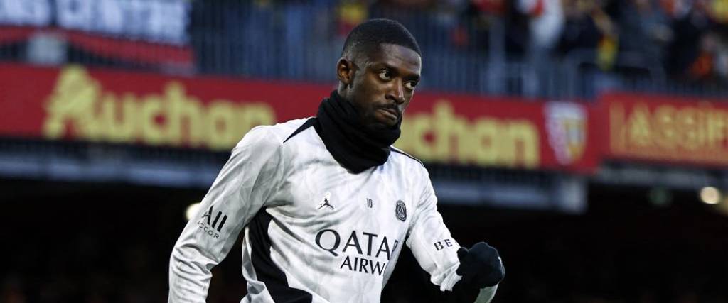 El delantero del PSG no pudo completar el primer tiempo ante París FC por problemas musculares.