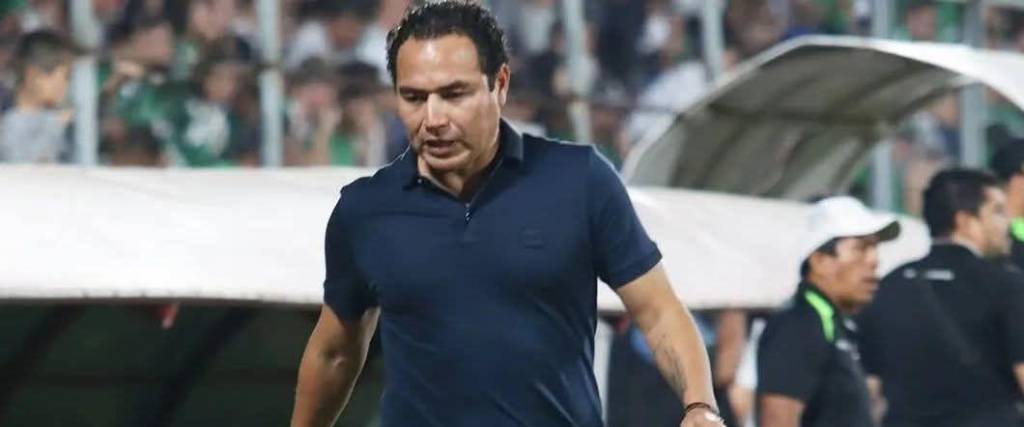 El DT sigue en la cuerda floja por los malos resultados del equipo refinero ante Independiente y Nacional.