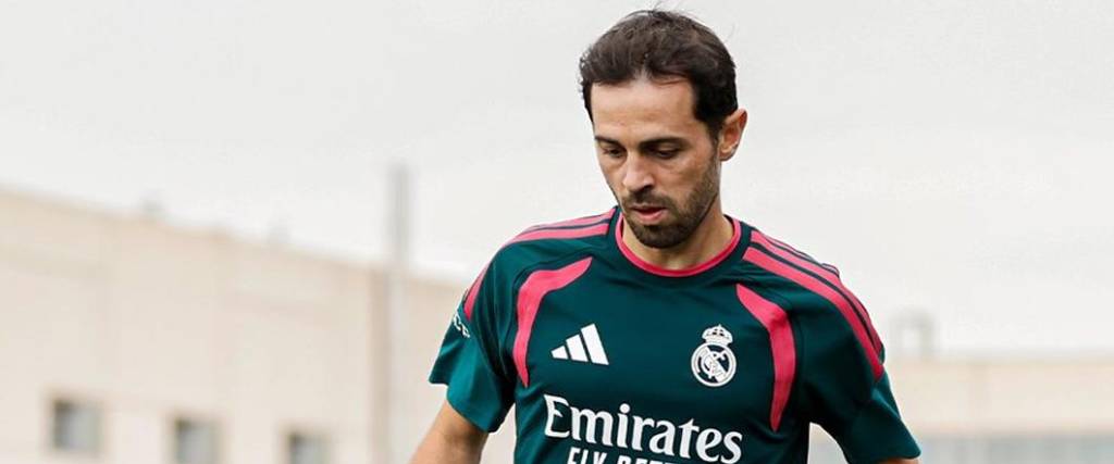 El mediocampista portugués tuvo su primer entrenamiento como jugador del Real Madrid.