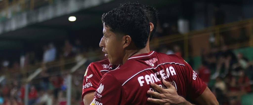 Gustavo Peredo marcó el primer tanto del conjunto azucarero en el compromiso ante Real Tomayapo.