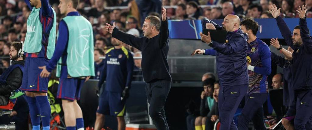 El equipo azulgrana se quejó por el arbitraje del rumano Istvan Kovacs por no cobrar un supuesto penal.