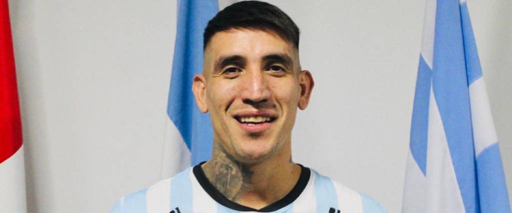 El delantero argentino, de 32 años, volverá a jugar en su país tras su paso por el fútbol boliviano.