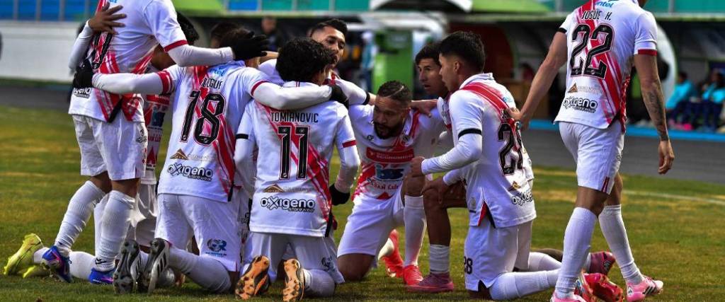 El cuadro potosino logró una victoria por 2-0 en condición de goles con goles de Peña y Tomianovic.