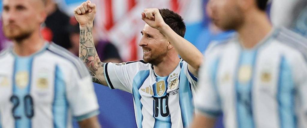 El delantero del Inter Miami marcó tres goles para la victoria de Argentina ante Argelia en Kansas.