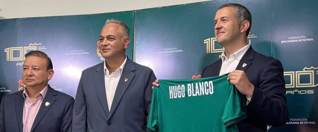 Hugo Blanco fue presentado como nuevo director de fútbol de la Federación Boliviana de Fútbol.