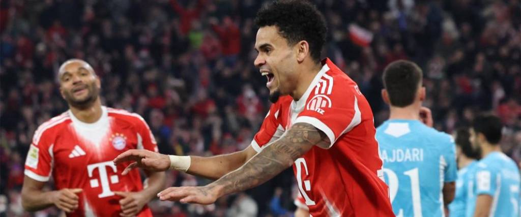 El delantero colombiano marcó tres goles para la victoria del conjunto bávaro ante Hoffenheim.