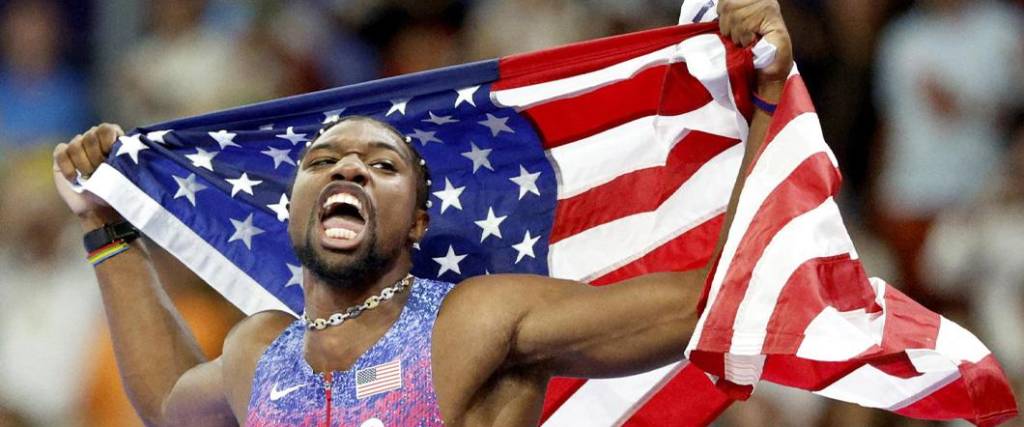 El estadounidense Noah Lyles avanzó a la final de la competencia de 200 metros y es candidato al oro.