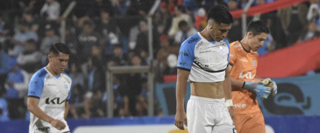 Los jugadores de Blooming no entrenan desde el sábado. Mientras que en Oriente van nueve días en paro.