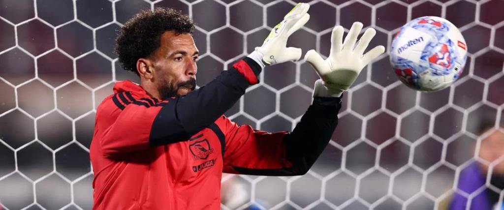 El portero de Cabo Verde hizo su debut en el partido entre Colo Colo y Unión Española en el fútbol chileno.
