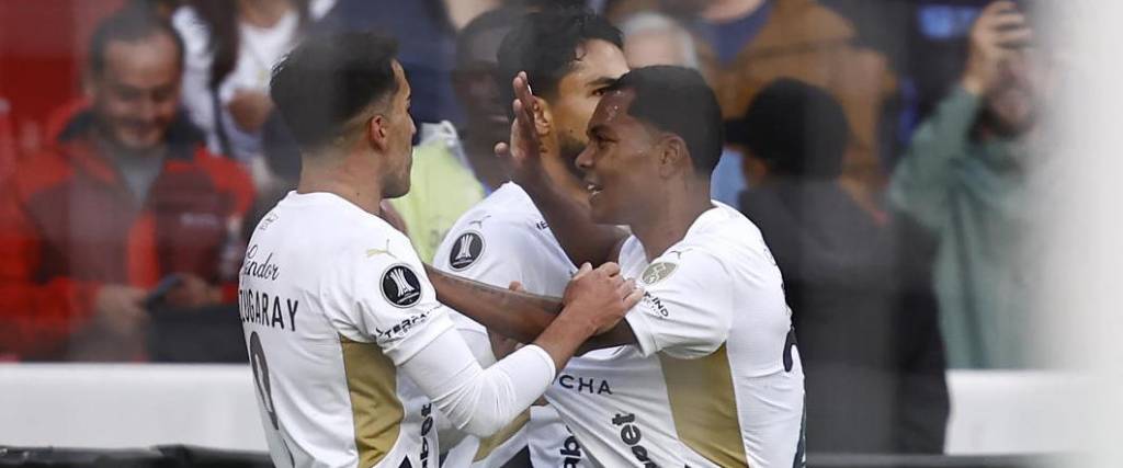 El ‘Rey de Copas’ de Ecuador logró una victoria por 2-0 en el duelo de ida ante Sao Paulo, en Quito.