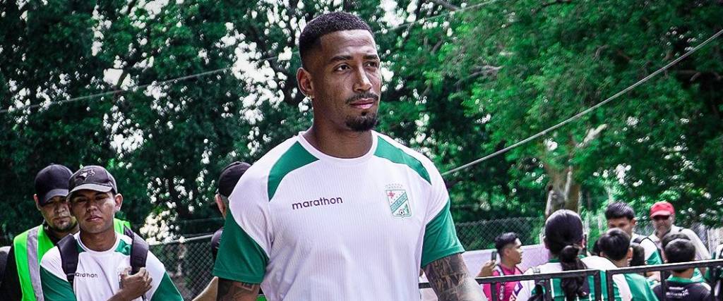 Jairo Quinteros sufrió una grave lesión, por lo que estará fuera de las canchas durante un buen tiempo.