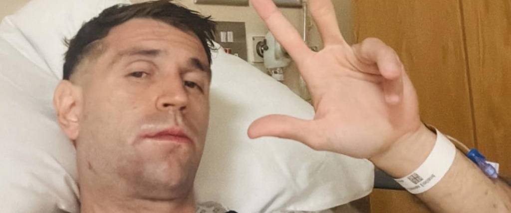 El portero argentino sufrió una fractura en la mandíbula durante el duelo entre Chelsea y Everton.
