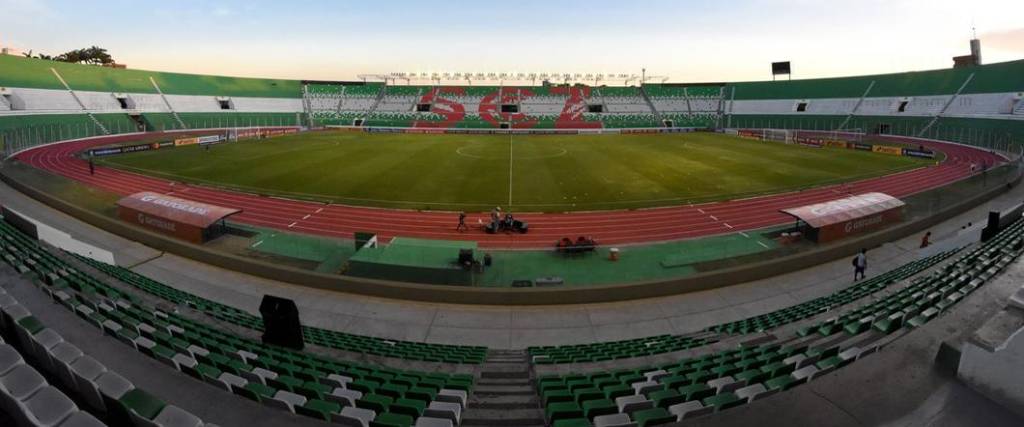 El estadio Tahuichi puede perder la final de la Copa Sudamericana 2025 por el retraso de las obras.