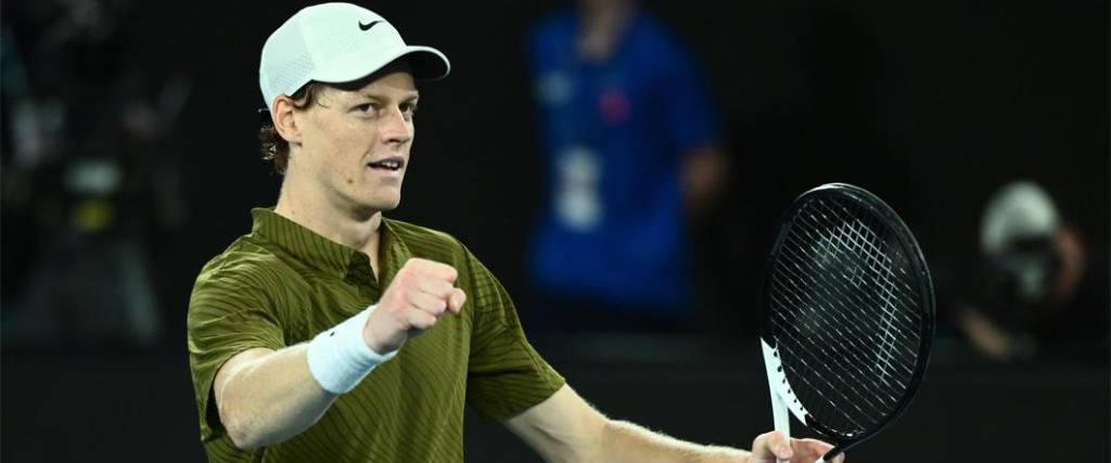 El tenista italiano logró una cómoda victoria ante el estadounidense Shelton para avanzar en Australia.