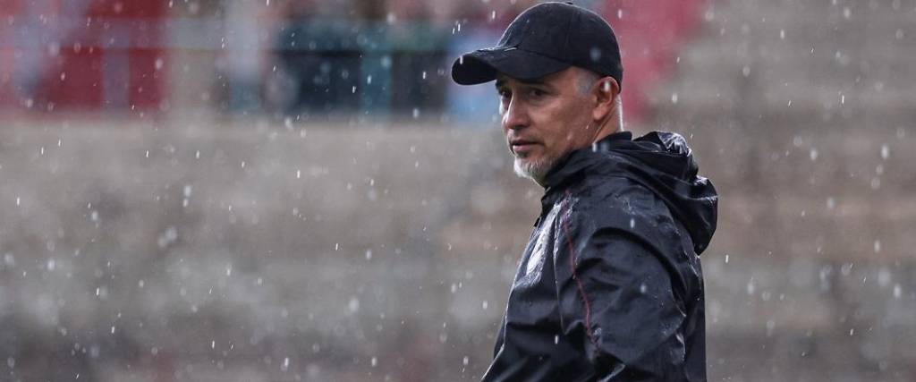 El técnico argentino se marcha de Bolívar después de más dos años al mando de la academia paceña.