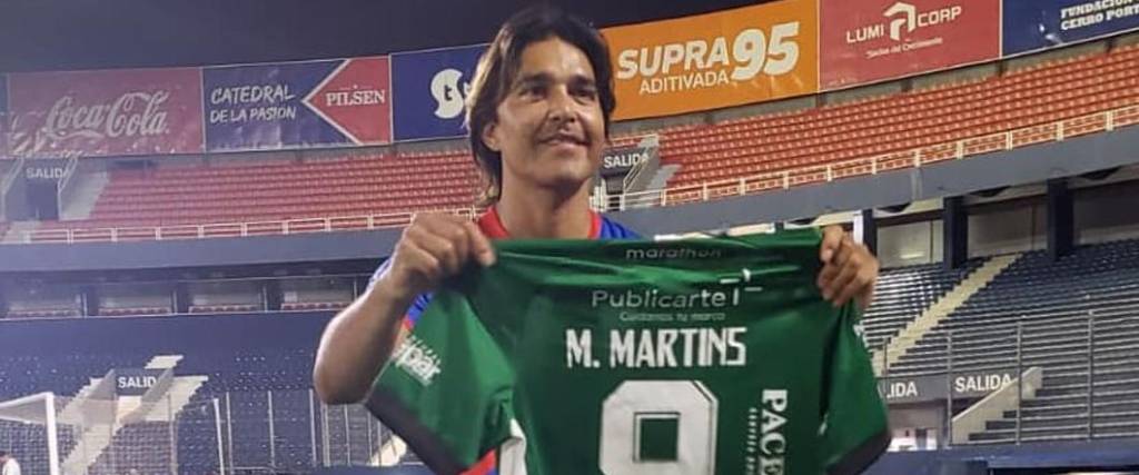 El delantero boliviano llegará al país el viernes para firmar contrato con Oriente Petrolero por seis meses.