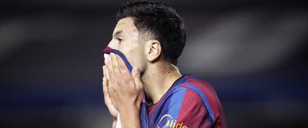 El delantero sueco sufrió una grave lesión en la rodilla, por lo que se perderá el inicio de la temporada.