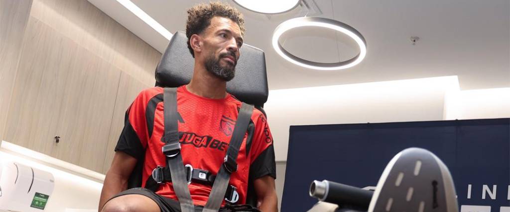 El portero de Cabo Verde tuvo su primera práctica con el equipo de Colo Colo.