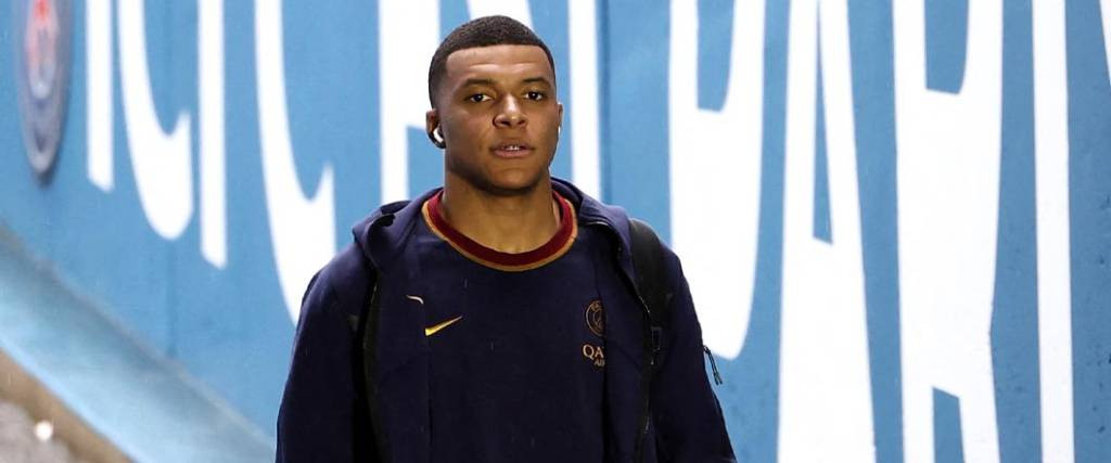 El delantero francés es pretendido por el Real Madrid de España. Mbappé dejará al PSG en el mes de junio.