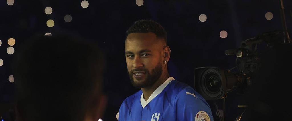Neymar, en una gran presentación en su nuevo club