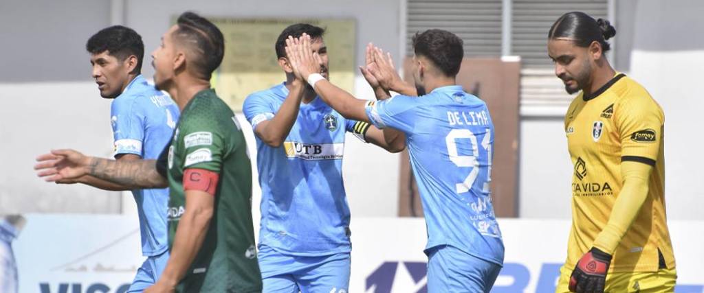 Adalid Terrazas (10) marcó un doblete en la victoria del conjunto del trópico cochabambino ante Tomayapo.