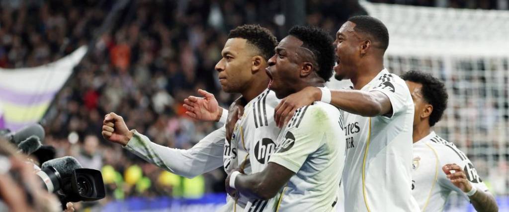El conjunto merengue logró una agónica victoria en condición de local con goles de Vinicius y Mbappé.