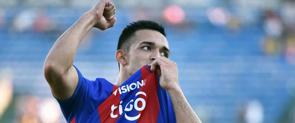 El delantero paraguayo tendrá la oportunidad de disputar la Copa Libertadores con la camiseta de Bolívar.