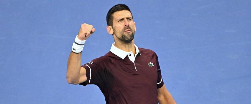 El tenista serbio alcanzó las ‘semis’ del China Open tras vencer a Zverev y sumar su victoria 32 en Pekín.