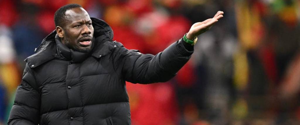 El técnico Pape Thiaw fue sancionado con cinco partidos de suspensión por incidentes ante Marruecos.