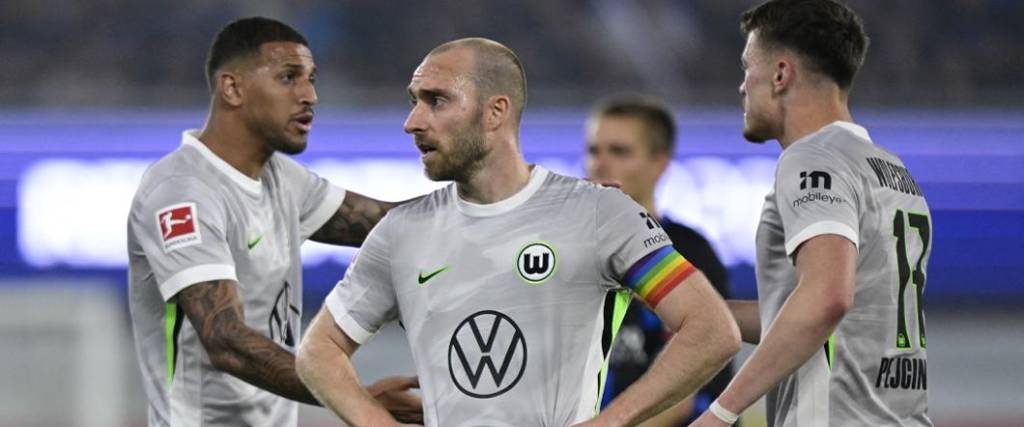 El equipo alemán descendió por primera vez en su historia tras perder el repechaje ante Paderborn.