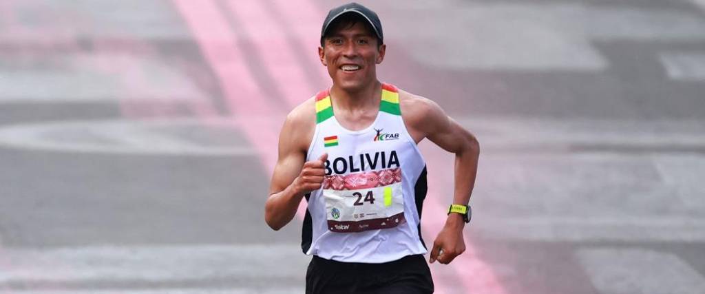 El fondista orureño hizo un fuerte reclamo a las autoridades del país por la falta de apoyo a los deportistas.